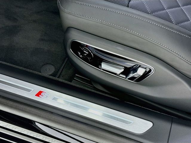 2026 Audi S8 4.0T - 23042101 - 23