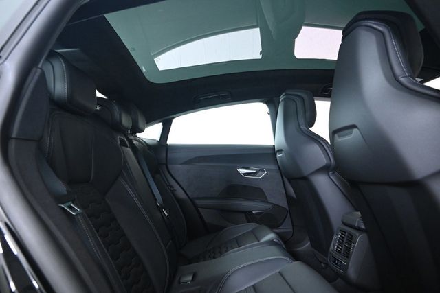 2026 Audi S e-tron GT Premium Plus quattro - 22934463 - 15