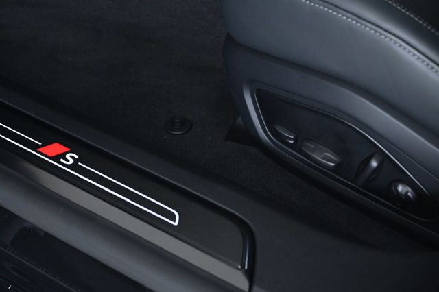 2026 Audi S e-tron GT Premium Plus quattro - 22934463 - 17