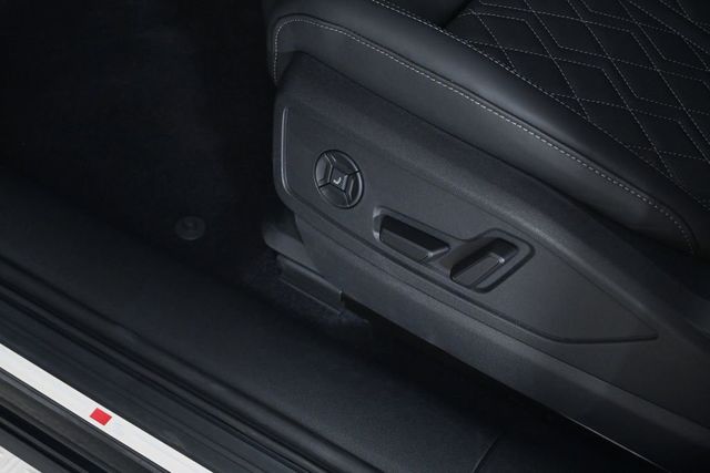 2026 Audi SQ5 Premium Plus 3.0 TFSI quattro - 23010229 - 23