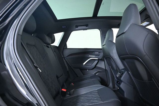 2026 Audi SQ5 Premium Plus 3.0 TFSI quattro - 23010276 - 15