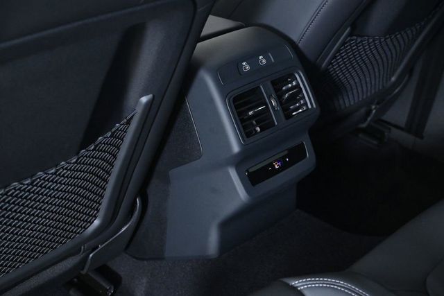 2026 Audi SQ5 Premium Plus 3.0 TFSI quattro - 23010276 - 16
