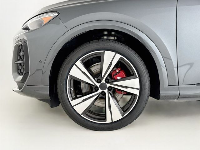 2026 Audi SQ5 Premium Plus 3.0 TFSI quattro - 23080501 - 25