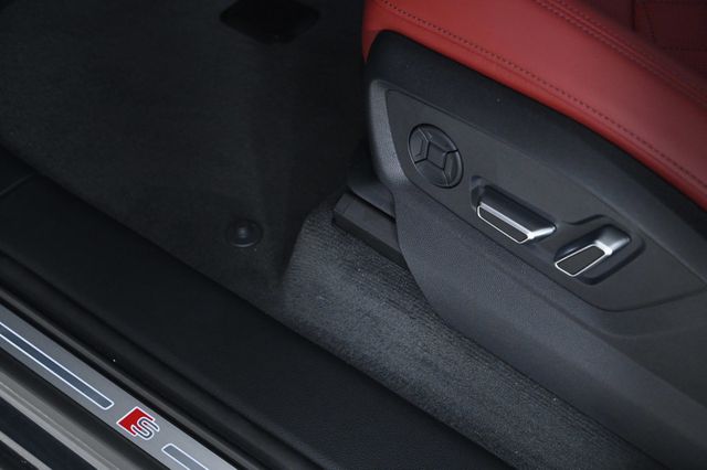2026 Audi SQ7 Premium Plus - 22935048 - 17