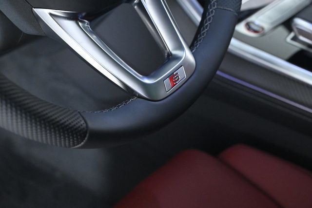 2026 Audi SQ7 Premium Plus - 22975688 - 18