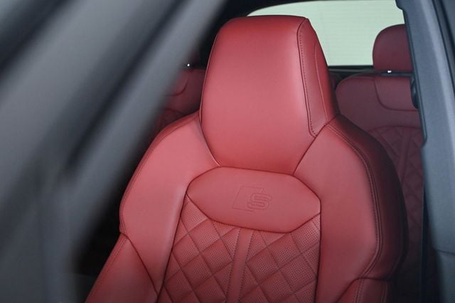 2026 Audi SQ7 Premium Plus - 22975688 - 22