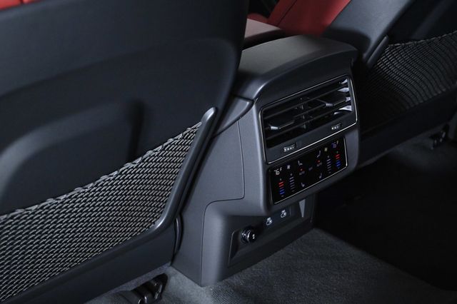 2026 Audi SQ8 Prestige quattro - 22932347 - 16