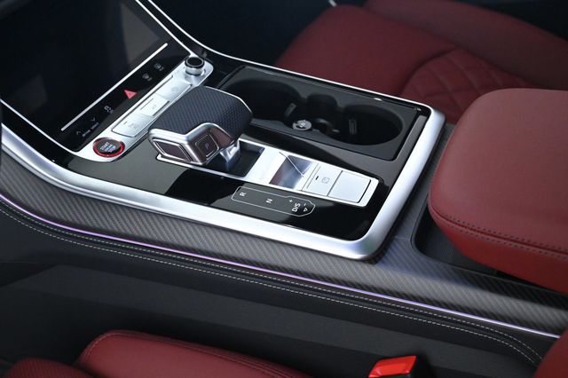 2026 Audi SQ8 Prestige quattro - 22932347 - 18