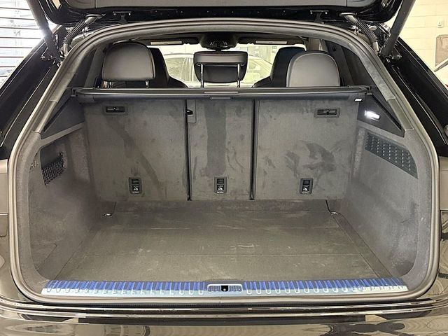 2026 Audi SQ8 Prestige quattro - 23057070 - 22