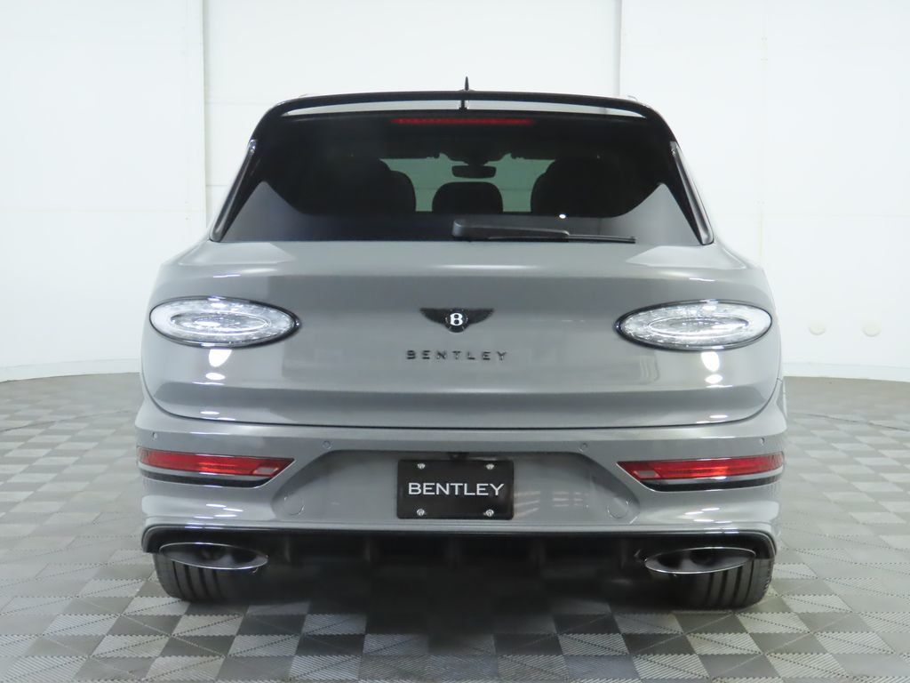 2026 Bentley Bentayga Speed photo 2