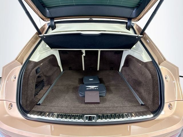 2026 Bentley Bentayga  - 23010475 - 26