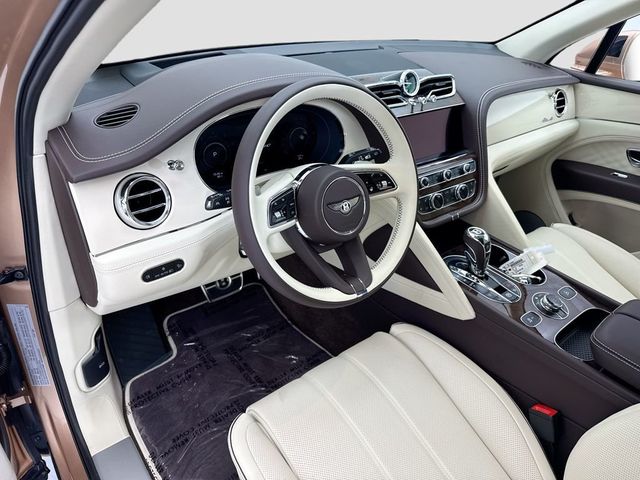 2026 Bentley Bentayga Azure V8 - 23010475 - 8