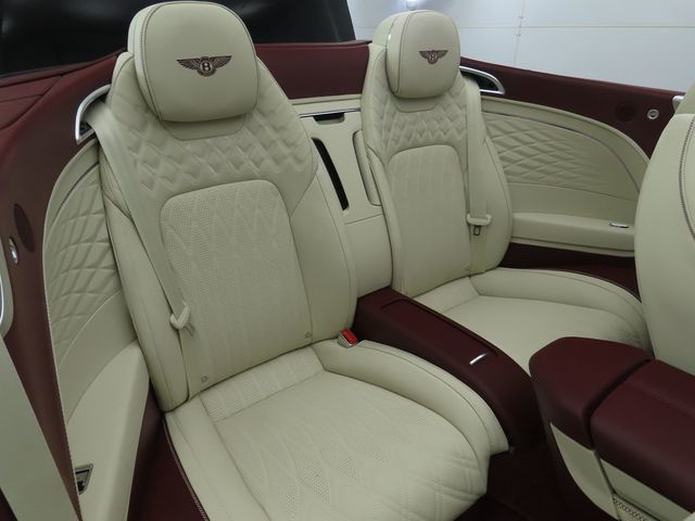 2026 Bentley Continental GTC - 22975587 - 29
