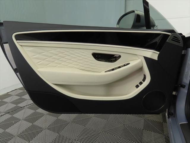 2026 Bentley Continental GT Azure - 22937672 - 24
