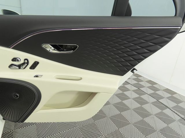 2026 Bentley Flying Spur Azure - 22909989 - 26