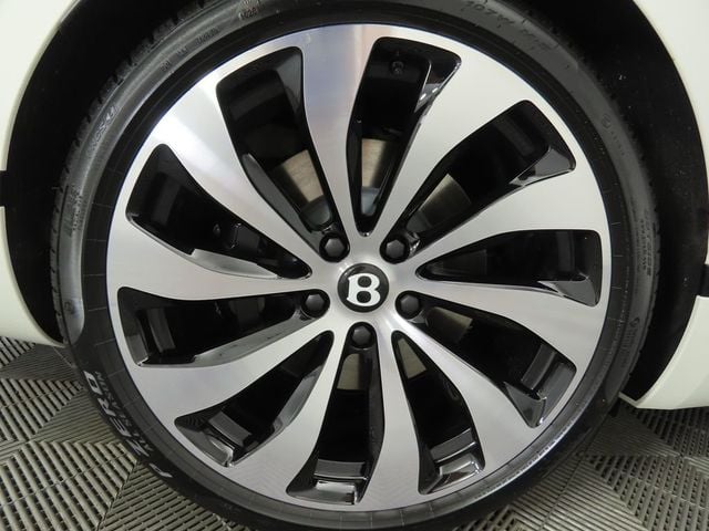 2026 Bentley Flying Spur Azure - 22909989 - 31