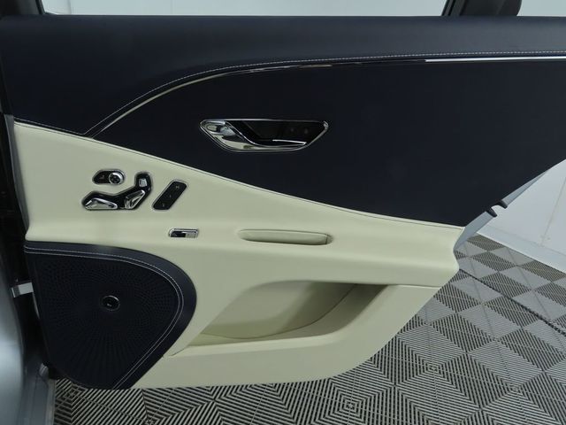 2026 Bentley Flying Spur Hybrid - 22973081 - 27