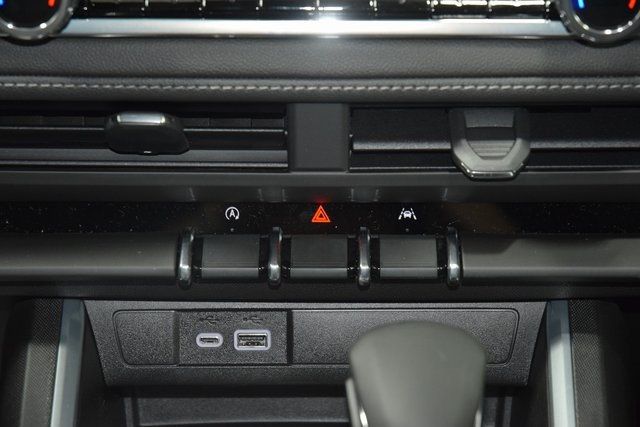 2026 Chevrolet Colorado 4WD Crew Cab LT - 22948691 - 32