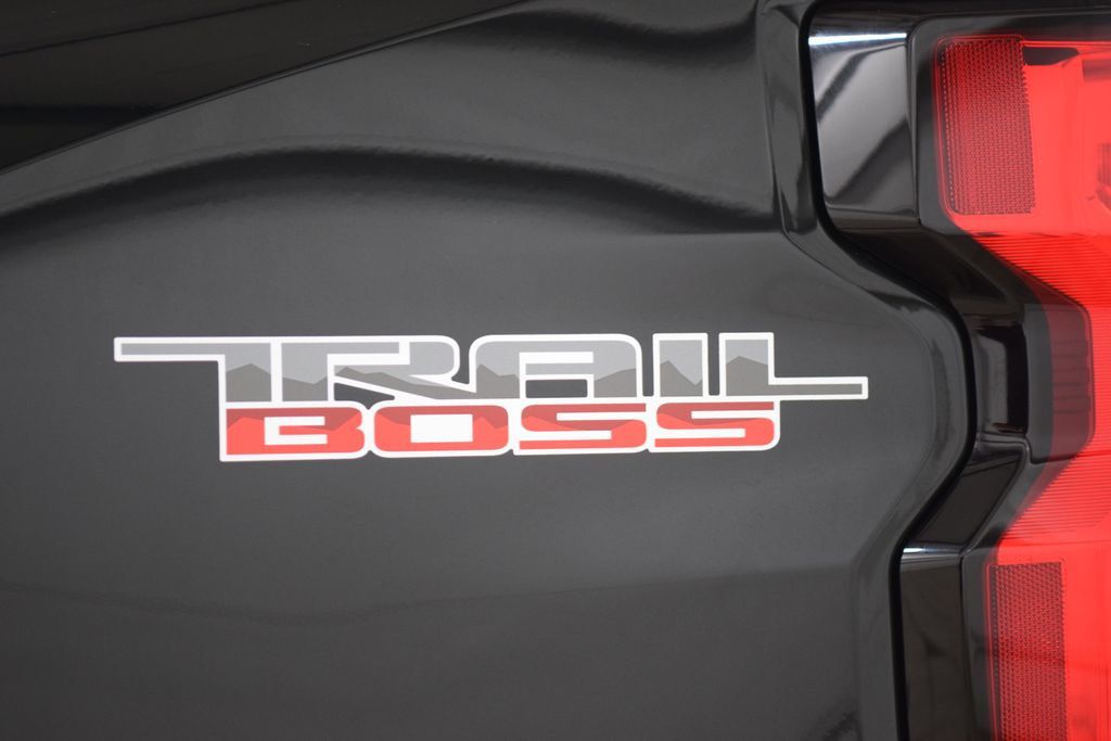 2026 Chevrolet Colorado 4WD Crew Cab Trail Boss - 23042067 - 22