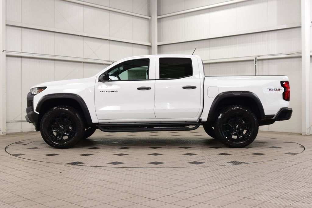 2026 Chevrolet Colorado 4WD Crew Cab Trail Boss - 23052337 - 3