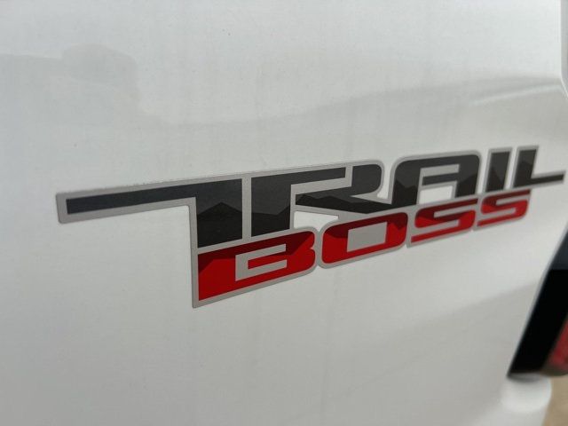 2026 Chevrolet Colorado 4WD Crew Cab Trail Boss - 22980523 - 18