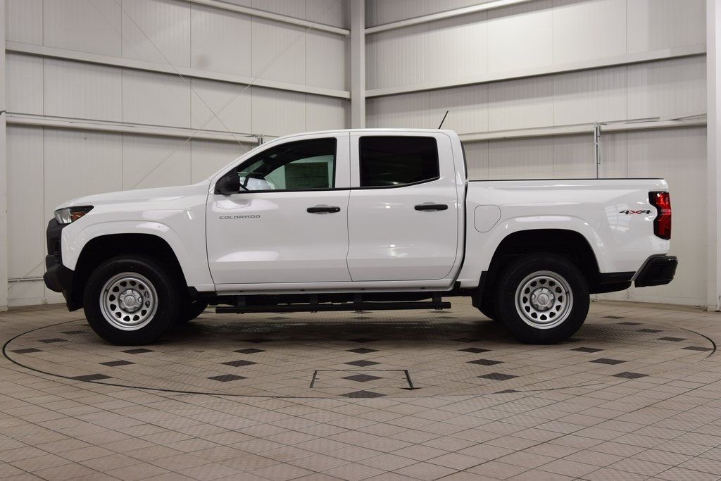 2026 Chevrolet Colorado 4WD Crew Cab WT - 22977331 - 3