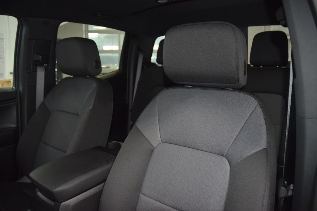 2026 Chevrolet Colorado 4WD Crew Cab WT - 23048065 - 39