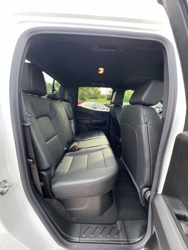 2026 Chevrolet Colorado 4WD Crew Cab WT - 23030765 - 13