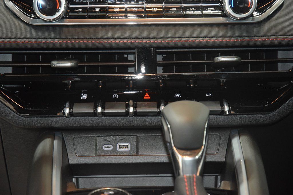 2026 Chevrolet Colorado 4WD Crew Cab Z71 - 22982444 - 32