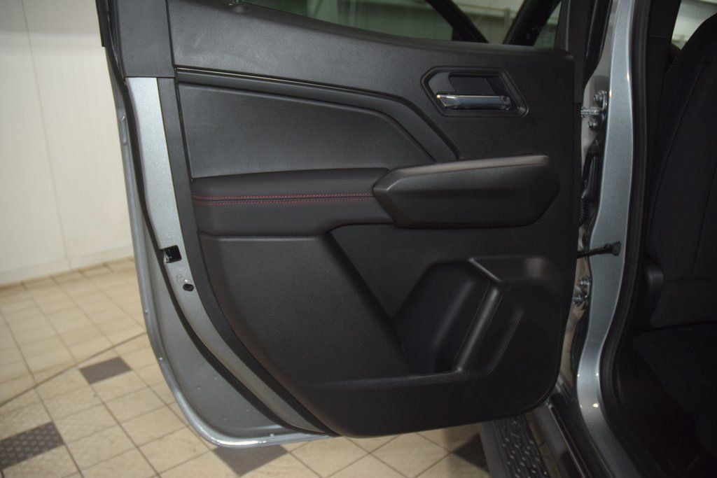 2026 Chevrolet Colorado 4WD Crew Cab Z71 - 22983946 - 42