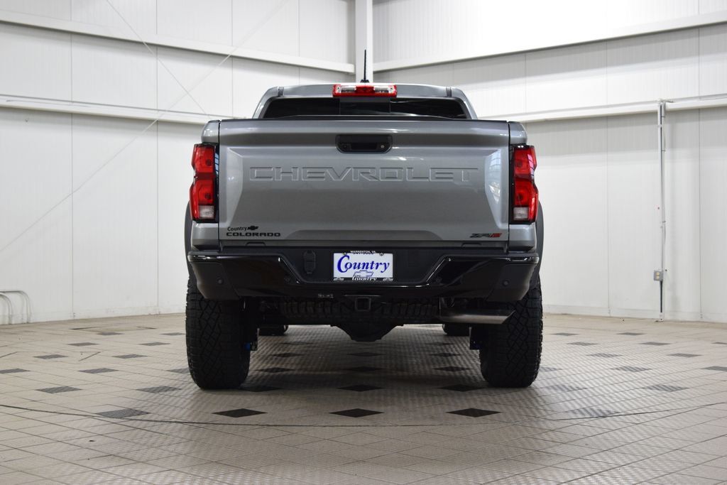 2026 Chevrolet Colorado 4WD Crew Cab ZR2 - 23041637 - 6