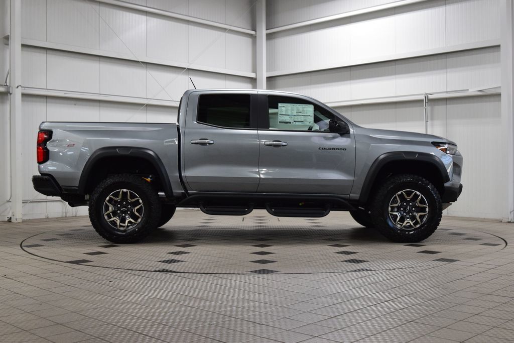 2026 Chevrolet Colorado 4WD Crew Cab ZR2 - 23041637 - 8