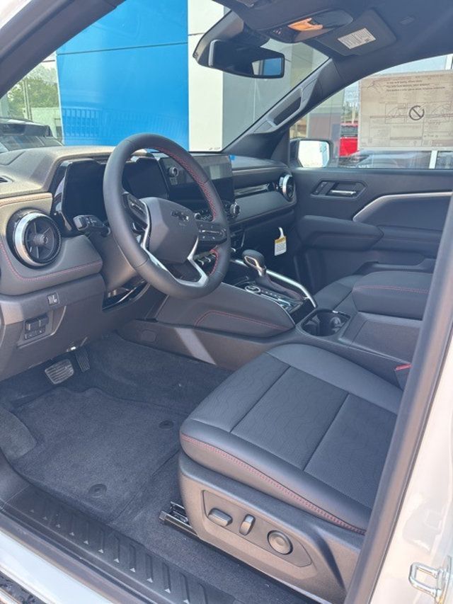 2026 Chevrolet Colorado Crew Cab Short Box 4-Wheel Drive Z71 - 22894637 - 8