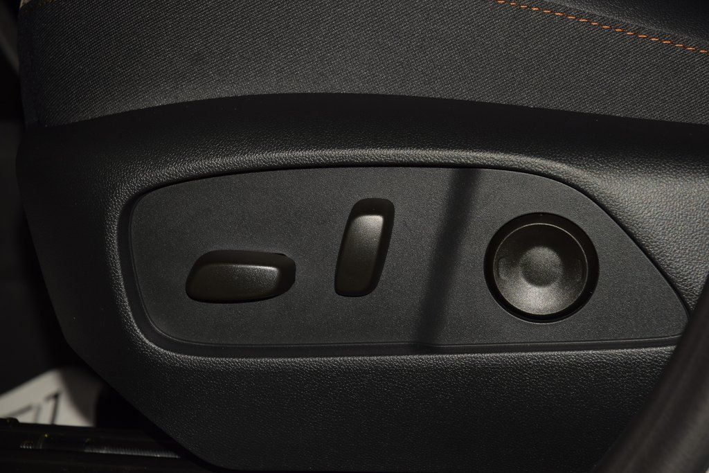 2026 Chevrolet Equinox AWD 4dr ACTIV w/KDZ - 22988358 - 39