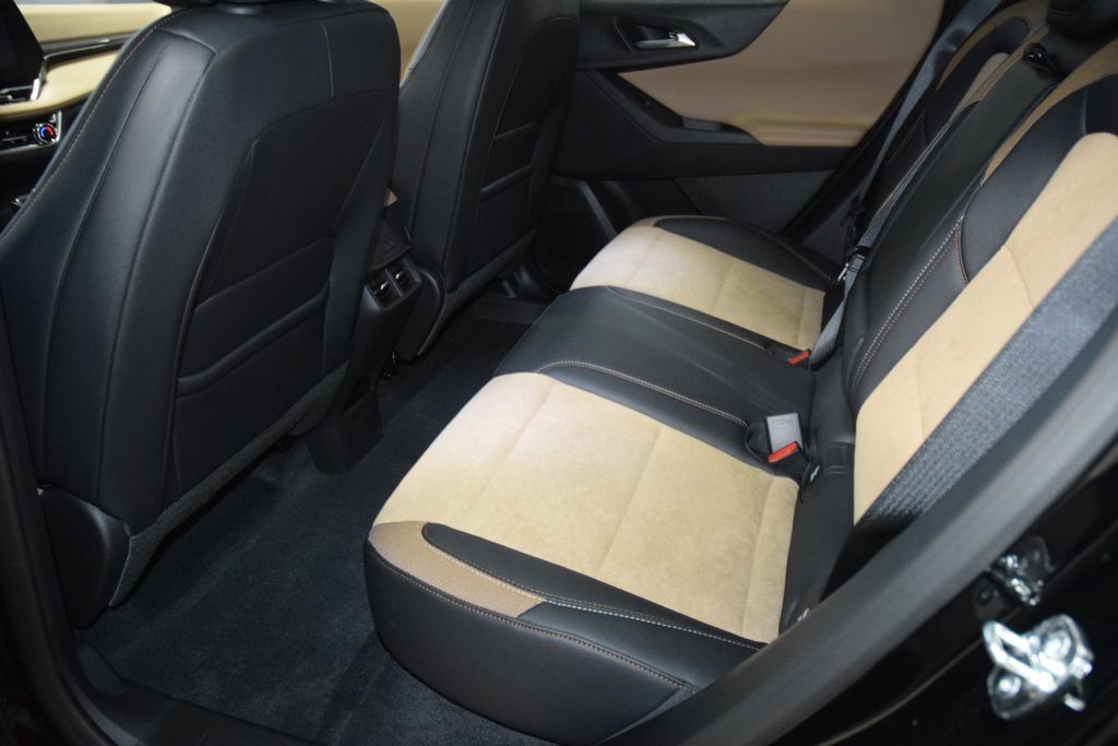 2026 Chevrolet Equinox AWD 4dr ACTIV w/KDZ - 23001405 - 36