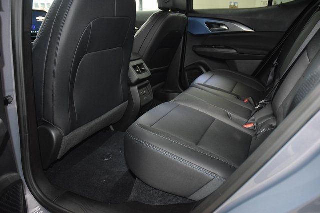 2026 Chevrolet Equinox EV 4dr LT2 w/PDE - 22936065 - 38