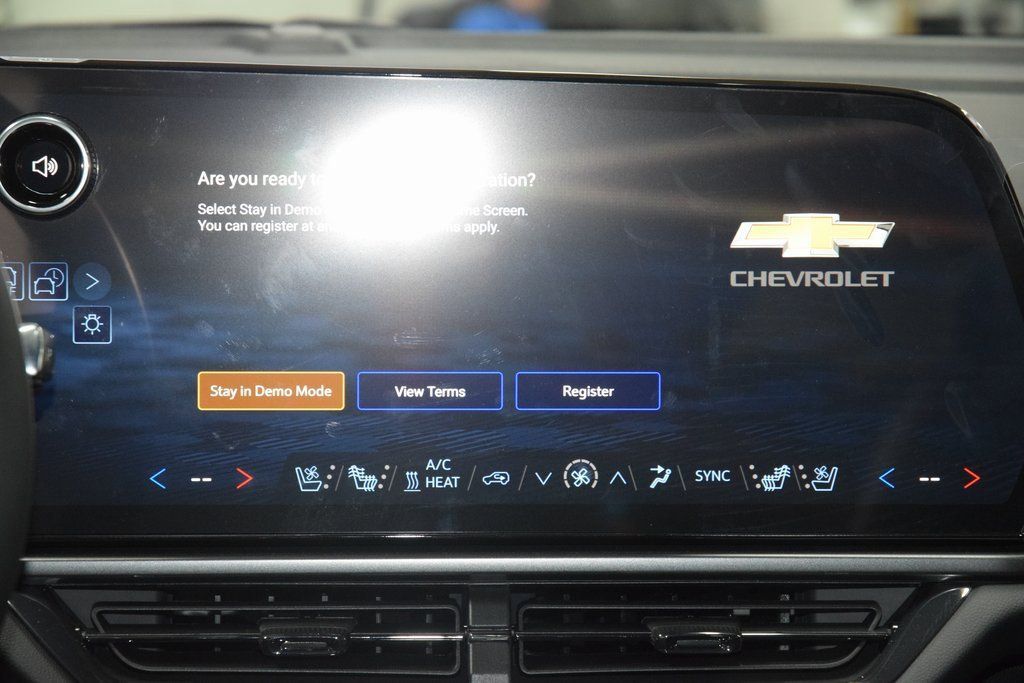 2026 Chevrolet Equinox EV 4dr RS - 22988351 - 32