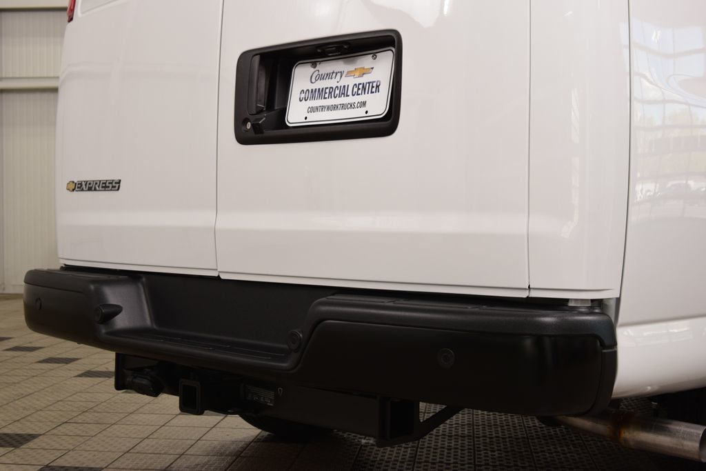 2026 Chevrolet Express Cargo Van RWD 2500 135" - 23008270 - 10