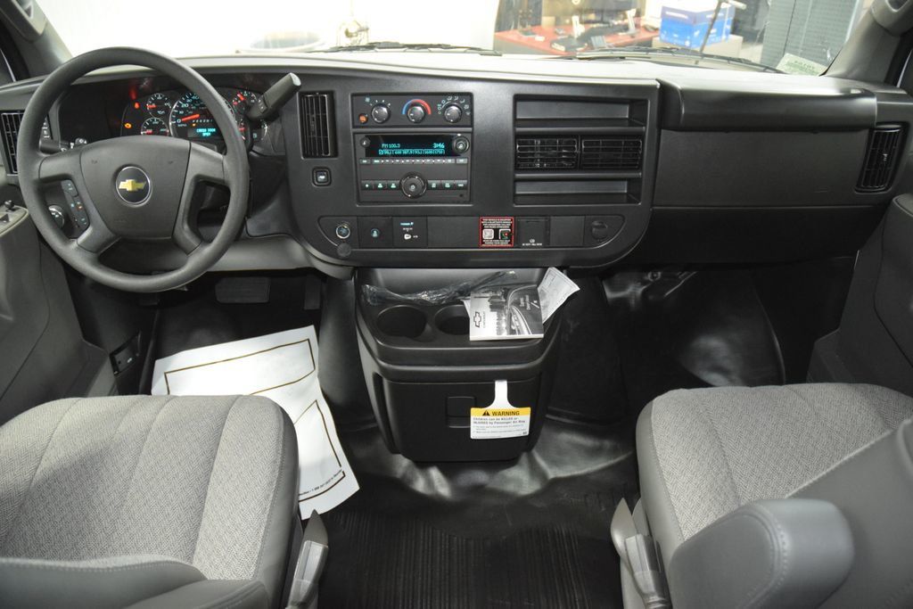 2026 Chevrolet Express Cargo Van RWD 2500 135" - 23008270 - 16