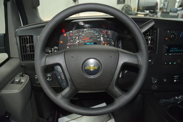 2026 Chevrolet Express Cargo Van RWD 2500 135" - 23008270 - 20