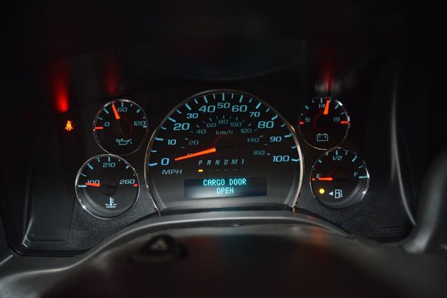 2026 Chevrolet Express Cargo Van RWD 2500 135" - 23008270 - 27