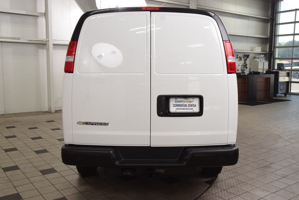 2026 Chevrolet Express Cargo Van RWD 2500 135" - 23008270 - 3