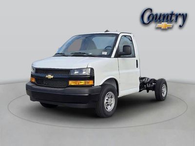 2026 Chevrolet Express Commercial Cutaway