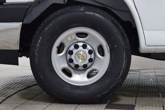 2026 Chevrolet Express Commercial Cutaway 3500 Van 139" - 23012420 - 14