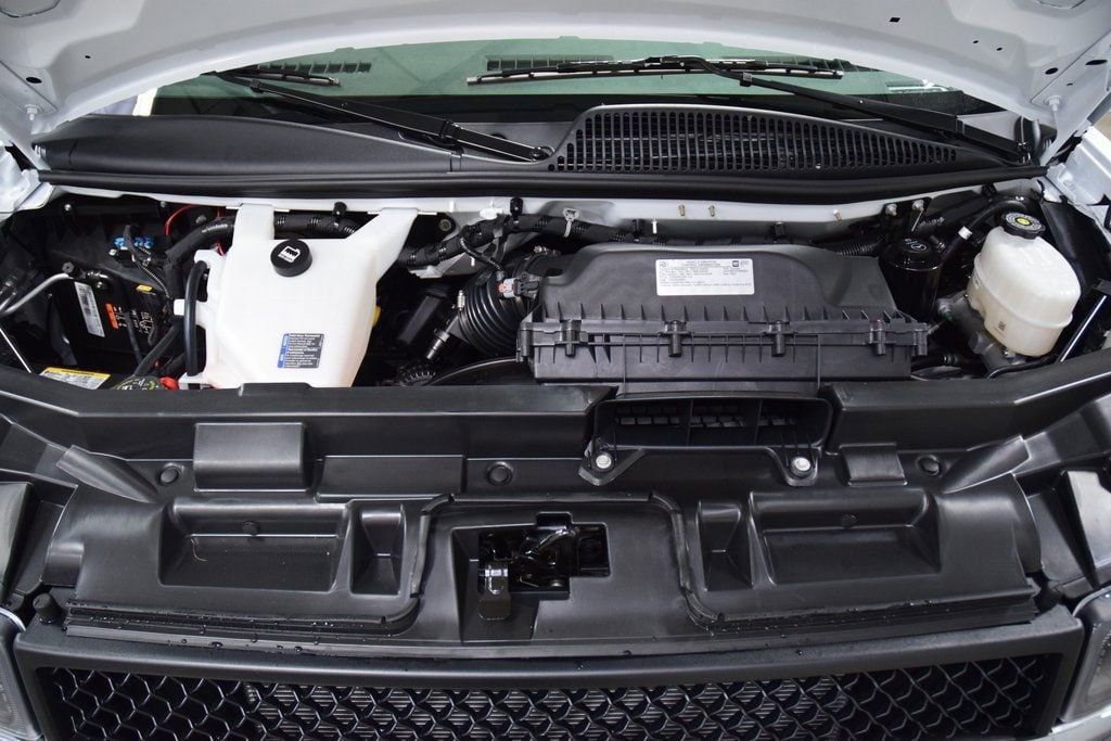 2026 Chevrolet Express Commercial Cutaway 3500 Van 139" - 23012421 - 17