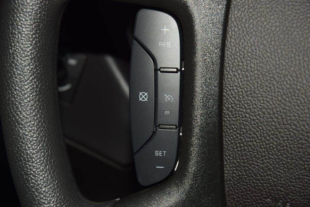 2026 Chevrolet Express Commercial Cutaway 3500 Van 139" - 23012421 - 26