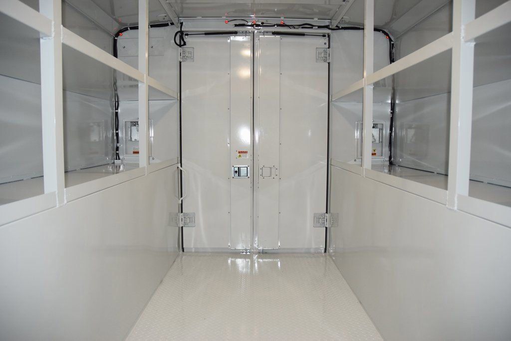 2026 Chevrolet Express Commercial Cutaway 3500 Van 139" - 23012421 - 30