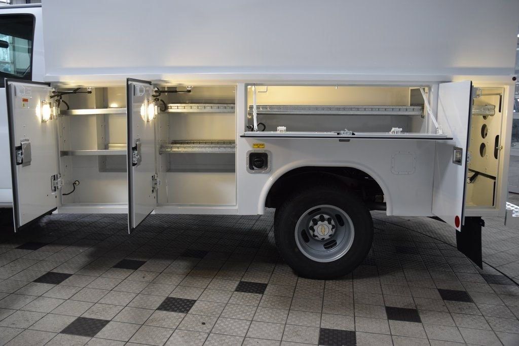 2026 Chevrolet Express Commercial Cutaway 3500 Van 139" - 23012421 - 35