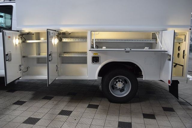 2026 Chevrolet Express Commercial Cutaway 3500 Van 139" - 23012421 - 35