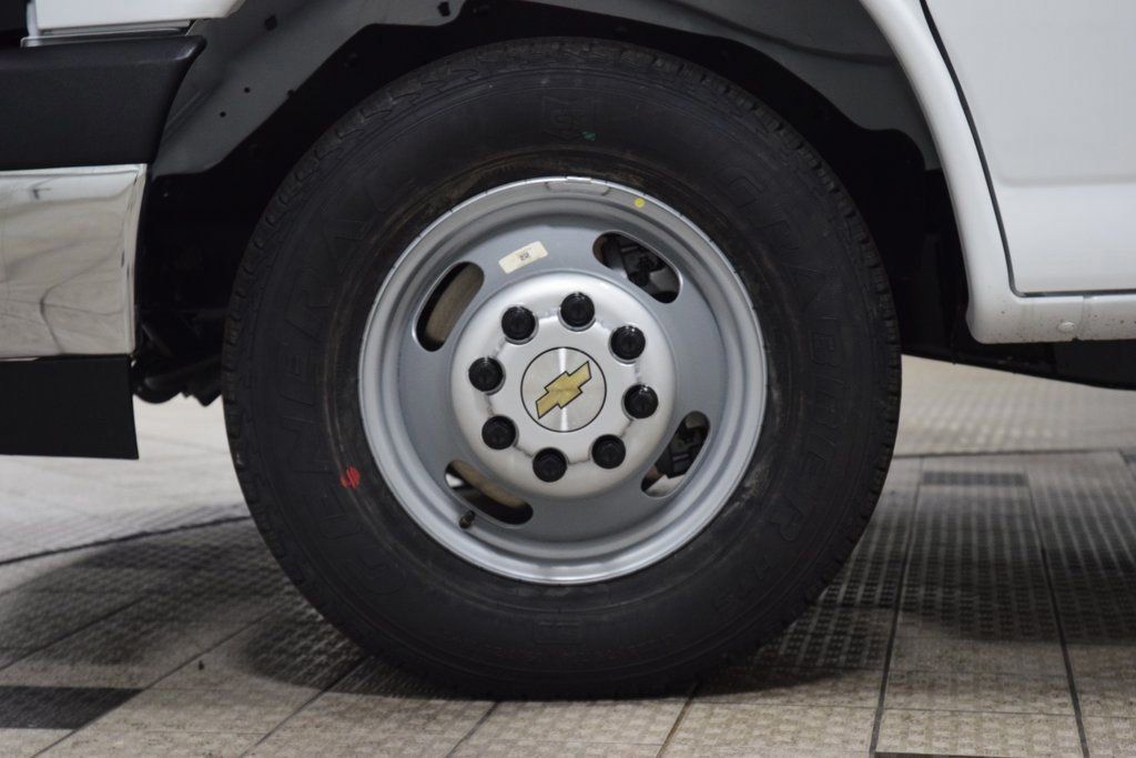 2026 Chevrolet Express Commercial Cutaway 3500 Van 139" - 23012422 - 14